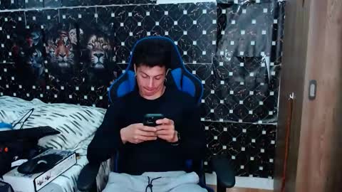 Snapshot of griego01 chatting on 01.08.26 griego01 online show from 01.08.26