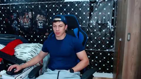 Snapshot of griego01 chatting on 01.09.26 griego01 online show from 01.09.26