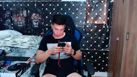 Snapshot of griego01 chatting on 02.07.26 griego01 online show from 02.07.26