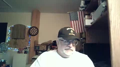 Snapshot of gripthisniceandhard001 chatting on 12.21.25 gripthisniceandhard001 online show from 12.21.25