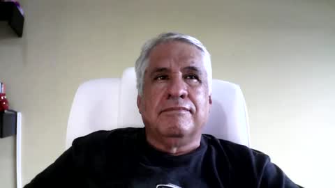 Snapshot of grisa01 chatting on 01.19.25 grisa01 online show from 01.19.25