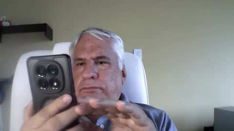 Snapshot of grisa01 chatting on 10.27.25 grisa01 online show from 10.27.25