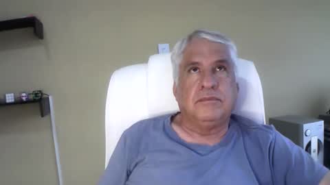 Snapshot of grisa01 chatting on 10.31.25 grisa01 online show from 10.31.25