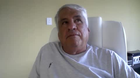 Snapshot of grisa01 chatting on 11.01.25 grisa01 online show from 11.01.25