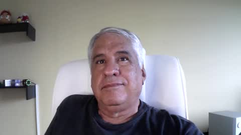 Snapshot of grisa01 chatting on 12.14.25 grisa01 online show from 12.14.25