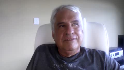 Snapshot of grisa01 chatting on 12.21.25 grisa01 online show from 12.21.25