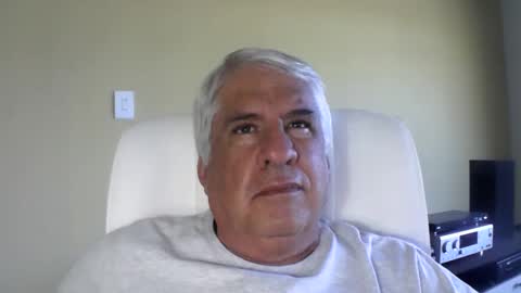 Snapshot of grisa01 chatting on 01.11.26 grisa01 online show from 01.11.26