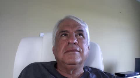 Snapshot of grisa01 chatting on 01.12.26 grisa01 online show from 01.12.26