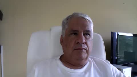 Snapshot of grisa01 chatting on 04.11.26 grisa01 online show from 04.11.26