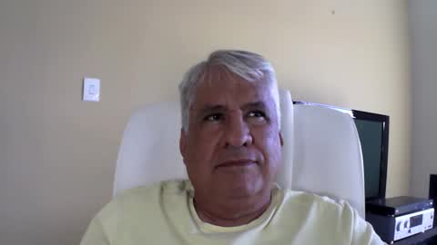 Snapshot of grisa01 chatting on 04.15.26 grisa01 online show from 04.15.26