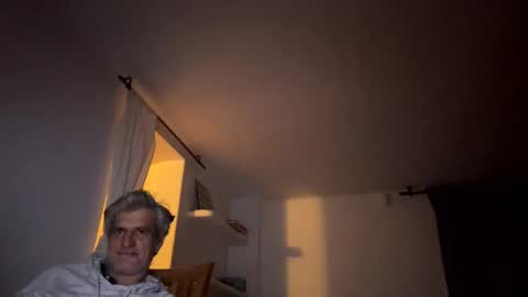 guardiannif_ online show from 02.09.25