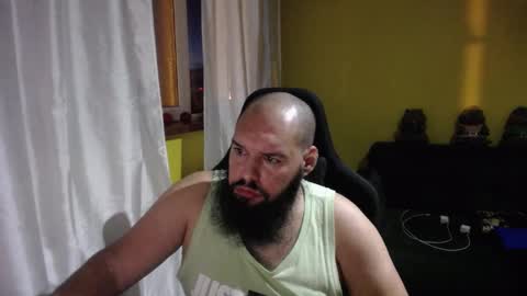 Snapshot of guessswho24 chatting on 01.05.25 Ayan online show from 01.05.25