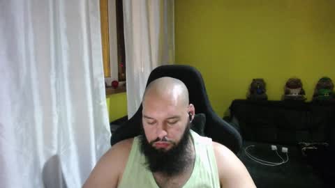 Snapshot of guessswho24 chatting on 01.08.25 Ayan online show from 01.08.25