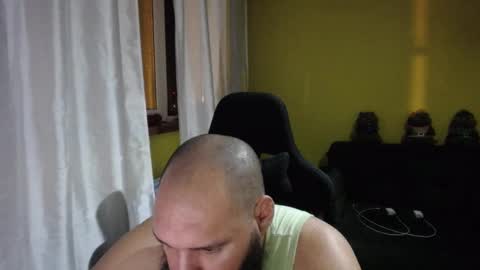 Snapshot of guessswho24 chatting on 01.10.25 Ayan online show from 01.10.25