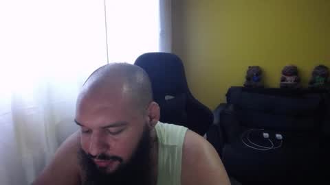 Snapshot of guessswho24 chatting on 01.11.25 Ayan online show from 01.11.25