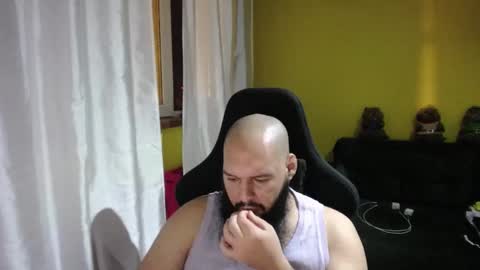 Snapshot of guessswho24 chatting on 02.06.25 Ayan online show from 02.06.25