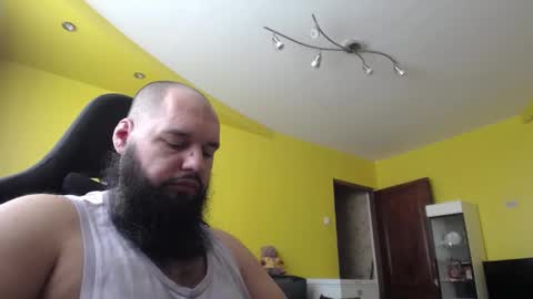 Snapshot of guessswho24 chatting on 02.11.25 Ayan online show from 02.11.25