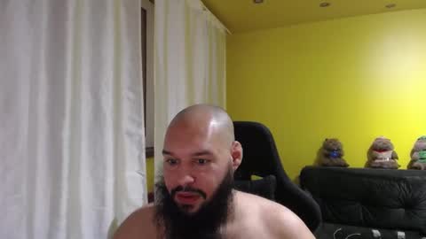 Snapshot of guessswho24 chatting on 02.14.25 Ayan online show from 02.14.25