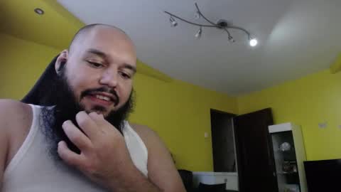 Snapshot of guessswho24 chatting on 02.15.25 Ayan online show from 02.15.25