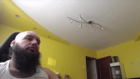 Snapshot of guessswho24 chatting on 03.08.25 Ayan online show from 03.08.25