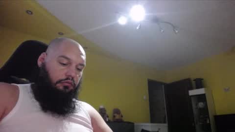 Snapshot of guessswho24 chatting on 03.11.25 Ayan online show from 03.11.25