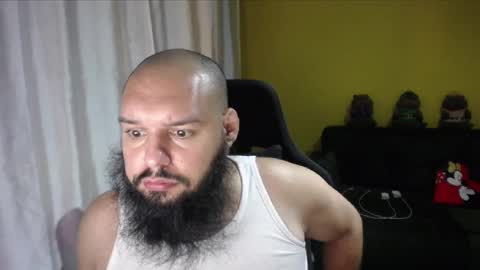 Snapshot of guessswho24 chatting on 03.12.25 Ayan online show from 03.12.25