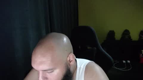 Snapshot of guessswho24 chatting on 09.11.25 Ayan online show from 09.11.25