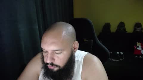 Snapshot of guessswho24 chatting on 09.15.25 Ayan online show from 09.15.25