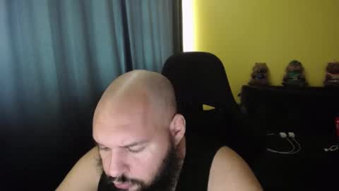 Snapshot of guessswho24 chatting on 09.30.25 Ayan online show from 09.30.25