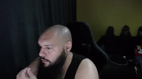 Snapshot of guessswho24 chatting on 10.23.25 Ayan online show from 10.23.25