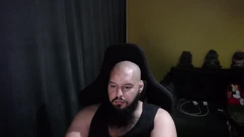 Snapshot of guessswho24 chatting on 10.26.25 Ayan online show from 10.26.25