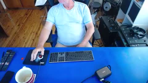 guesswhatigot2 online show from 01.16.25