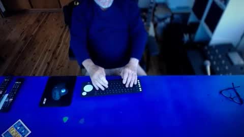 guesswhatigot2 online show from 02.15.26