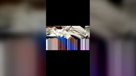 guesswhosback13 online show from 06.10.26