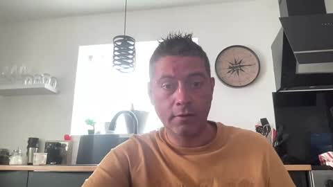 guil0 online show from 09.14.25