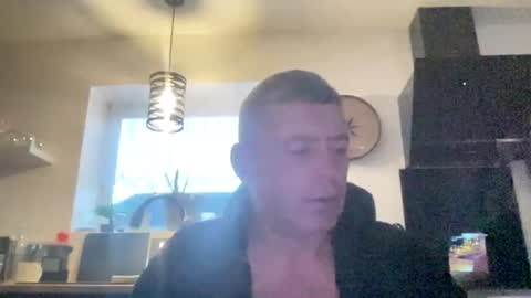 guil0 online show from 09.29.25