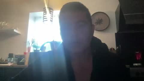 guil0 online show from 10.18.25