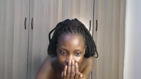 Miss Incredible online show from 10.16.25