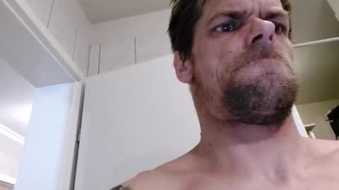gunnarssonbenni33 online show from 05.18.26