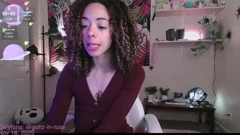 Snapshot of gunzinrose chatting on 11.16.25 Kylie online show from 11.16.25