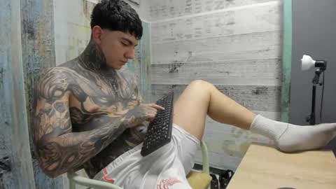 Gury online show from 05.04.26