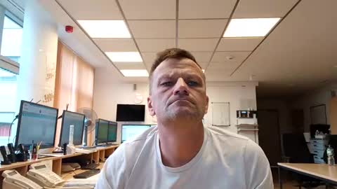 Snapshot of guschidick chatting on 09.29.25 guschidick online show from 09.29.25