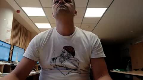 Snapshot of guschidick chatting on 11.06.25 guschidick online show from 11.06.25