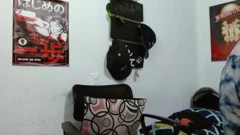 Snapshot of guts_x chatting on 03.04.25 Guts online show from 03.04.25