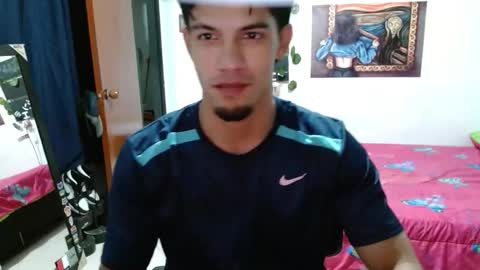 Snapshot of guts_x chatting on 09.10.25 Guts online show from 09.10.25