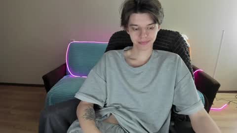 guy_liam1 online show from 12.29.24