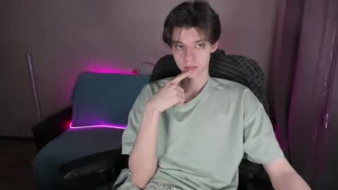 guy_liam1 online show from 03.12.25