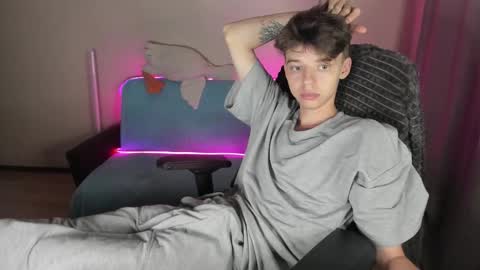 guy_liam1 online show from 09.22.25