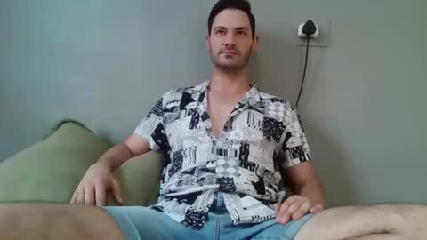 Guy Hardon online show from 03.11.25