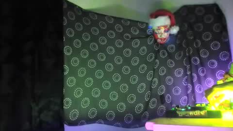 guyst049 online show from 12.20.25